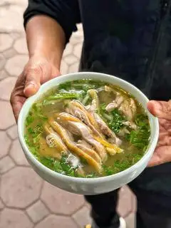 Hình ảnh Bún gà đùi
