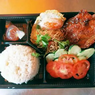Hình ảnh Cơm sườn bì Trứng