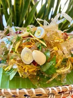Hình ảnh Bánh tráng trộn sốt tắt