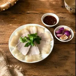 Hình ảnh Cơm thịt luộc cà pháo mắm tôm
