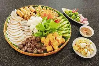 Bún đậu dồi sụn - 1 nước tự chọn - 50.000 ₫ tại Bún Đậu Mắm Tôm Luci - Dương Thị Mười
