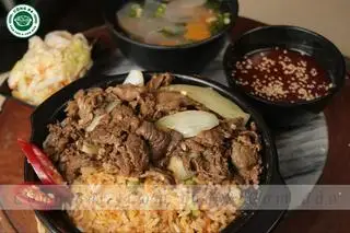 Hình ảnh Cơm Đảo - Cơm Thố Bò Sốt Nướng