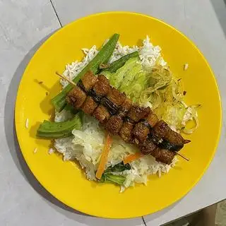 Cơm rau thịt lụi 1 xiên chay - 30.000 ₫ tại Cơm Chay Thiên Nhiên - Nguyễn Văn Luông