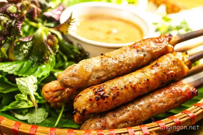 Hình ảnh Nem lụi/1que, không bao gồm đồ  cuốn