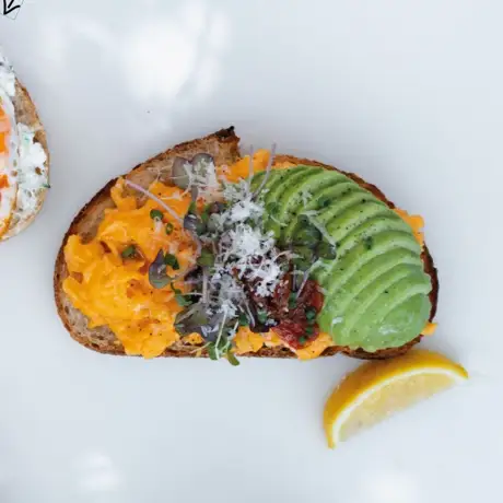 Scrambled Eggs Avocado On Sourdough - 210.000 ₫ tại BARTELS Sonatus - Sourdough Sandwiches, Coffee & Juicery - Sonatus