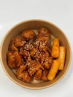 GÀ VIÊN VÀ BÁNH GẠO CHIÊN SỐT CAY - 150.000 ₫ tại Tiệm Tokbokki Bánh Gạo & Chả Cá Sốt Cay Hàn Quốc Oppa 888 - Đường 17