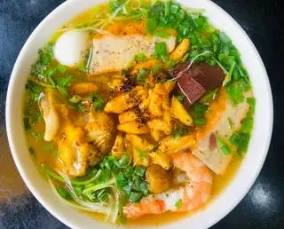 Bánh canh cua tô đặc biệt full topping(có giò) - 79.000 ₫ tại Bánh Canh Cua Mẹ Thương - Thành Mỹ