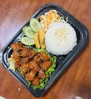 Hình ảnh CƠM GÀ VIÊN Sốt MÙ TẠT MẬT ONG 