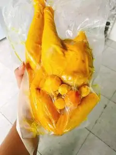 Hình ảnh Gà Ủ Muối Hoa Tiêu Nguyên Con Ôm Trứng