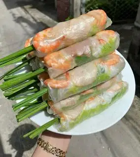 Gỏi cuốn Tôm  - 17.000 ₫ tại Bún Riêu Cua & Gỏi Cuốn - Trần Thị Báo