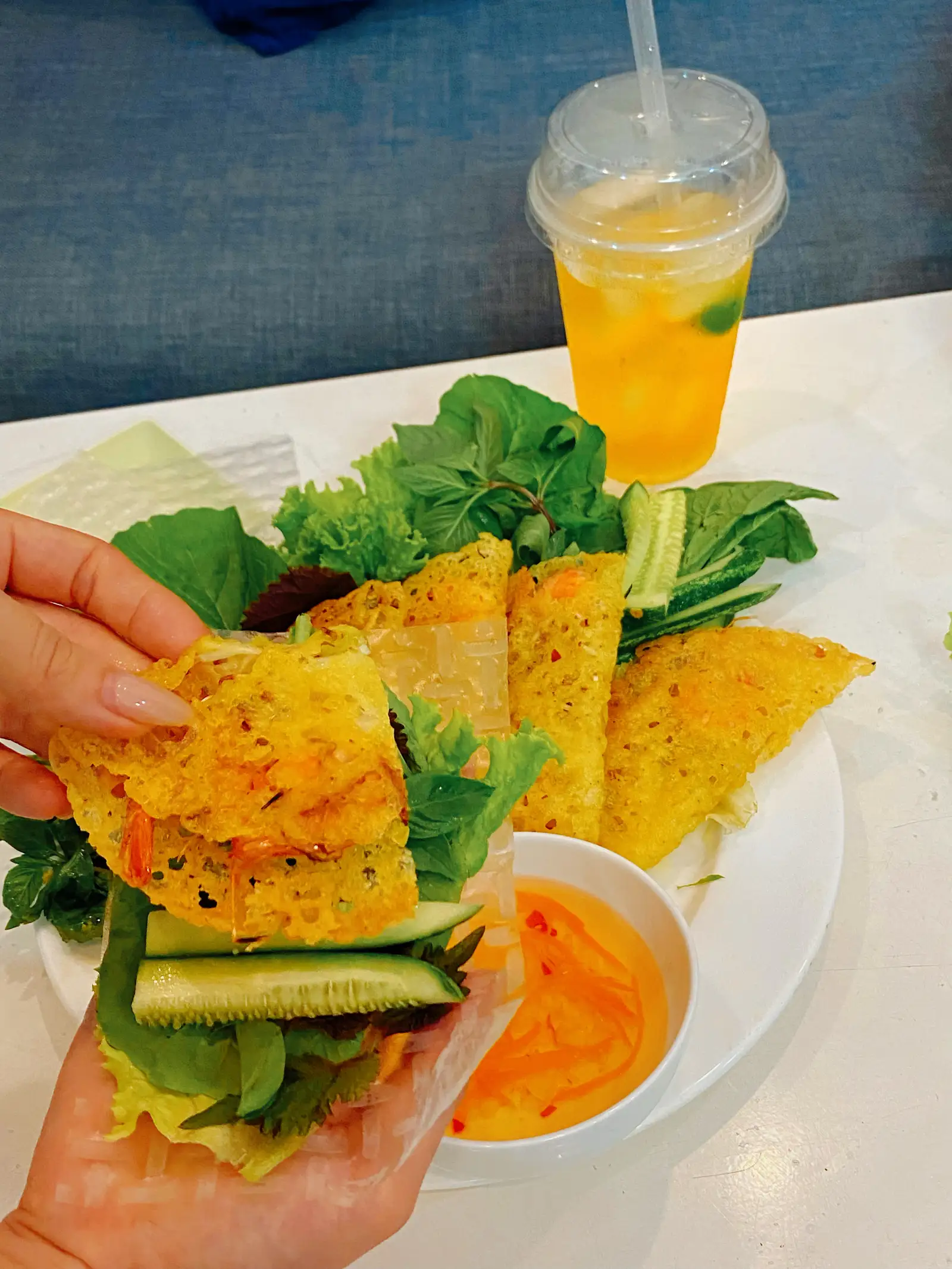 Hình ảnh Combo 4 bánh xèo nhân tôm thịt
