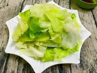 Bắp cải luộc thơm ngon - 35.000 ₫ tại Cháo Ếch Singapore Hạ Vũ - Xóm Chiếu