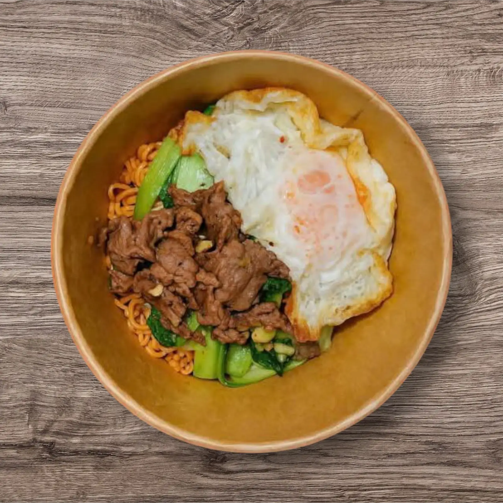 Mì xào bò trứng - 64.000 ₫ tại Hồng Ký - Nui Xào, Bò Kho & Lẩu Thái - Bến Vân Đồn