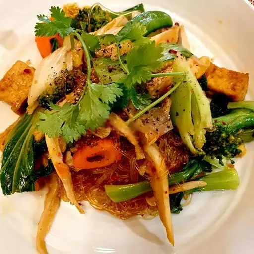 Miến Xào Tứ Xuyên Chay - 50.000 ₫ tại Bếp Chay Chinh - Nguyễn Văn Nghi