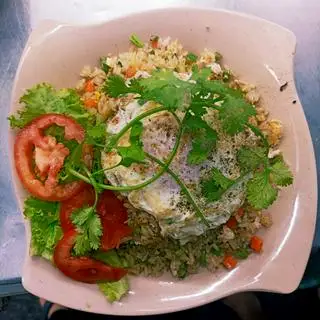 cơm chiên trứng - 40.000 ₫ tại Bột Chiên 112 - Hàm Nghi
