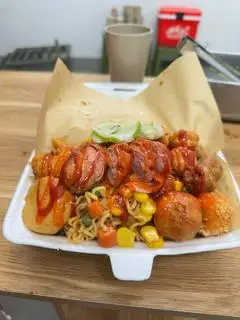 Hình ảnh mì trộn lạp xưởng