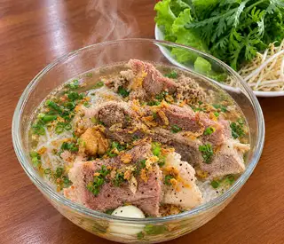 Hình ảnh HỦ TÍU XÍ QUÁCH ( NƯỚC )