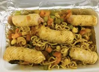 Hình ảnh Mì trộn mực xoắn 