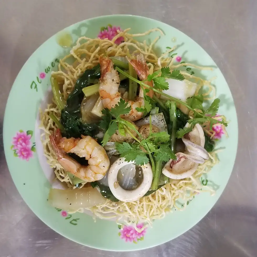 Mì xào giòn hải sản - 70.000 ₫ tại A Sìn - Hủ Tiếu Xào, Mì Xào Giòn & Cơm Chiên Gà Xối Mỡ -  Tuệ Tĩnh