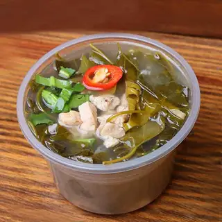 Hình ảnh Canh gà lá giang - chén