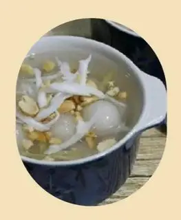 Chè bột lọc Huế - 30.000 ₫ tại Bún Bò Gánh - Nguyễn Du