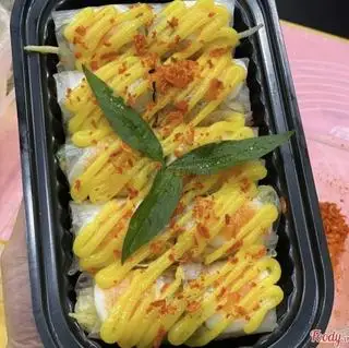 Hình ảnh Bánh tráng cuộn bơ béo trứng lòng đào