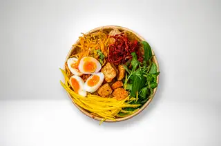 Bánh tráng phơi sương trộn full topping - 46.900 ₫ tại Hổ Trộn - Bánh Tráng Trộn & Trà Trái Cây - Nguyễn Sơn Hà
