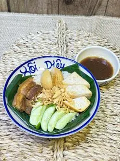 Hình ảnh Xôi thịt kho - trứng kho - chả mỡ kho