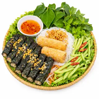 Hình ảnh Bún bò lá lốt + chả giò Hải sản thượng hạng