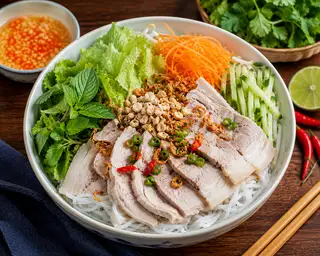 Hình ảnh Bún trộn thịt luộc