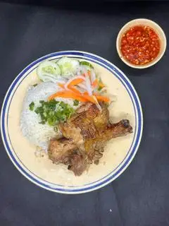 Cơm Tấm Đùi Gà - 57.000 ₫ tại Cơm Tấm Hợp Phong - Hồ Hảo Hớn