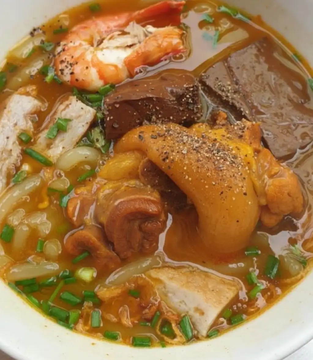 Hình ảnh Bánh Canh Cua Giò Heo