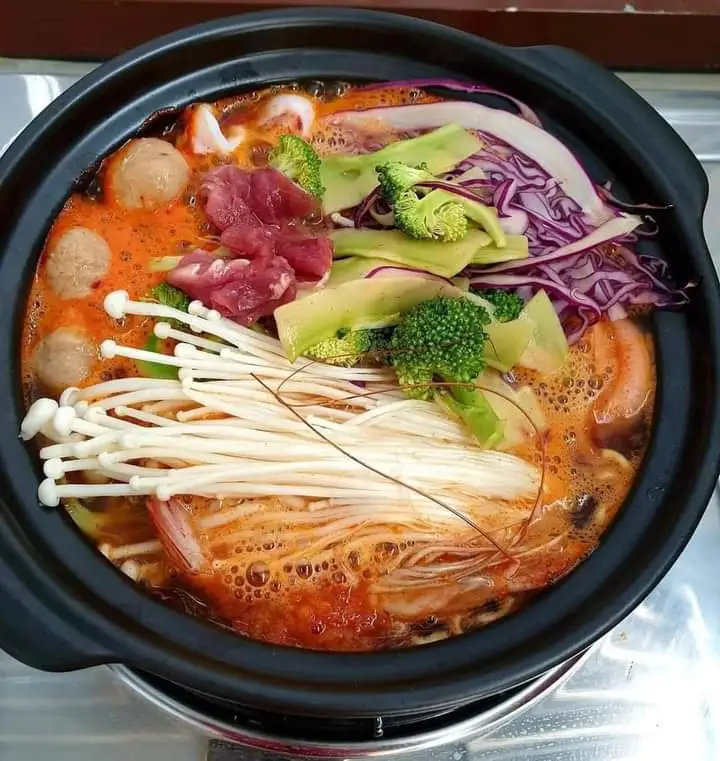 Mì cay kim chi bò - 56.000 ₫ tại Mì Cay Bon Bon Milk Tea - Huỳnh Tấn Phát