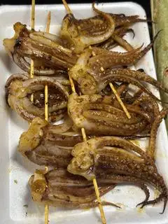 Râu mực nướng sate/xiên - 28.000 ₫ tại Gà Nướng 49 63G - Ung Văn Khiêm