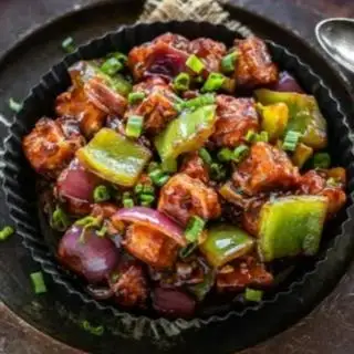 Paneer Chilli - 200.000 ₫ tại Bombay Bites India Restaurant - Bùi Viện