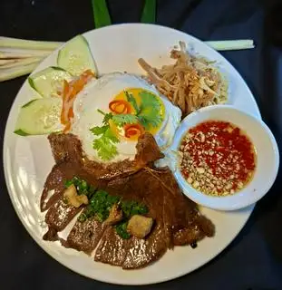 Hình ảnh Cơm Tấm Sườn Bì Trứng