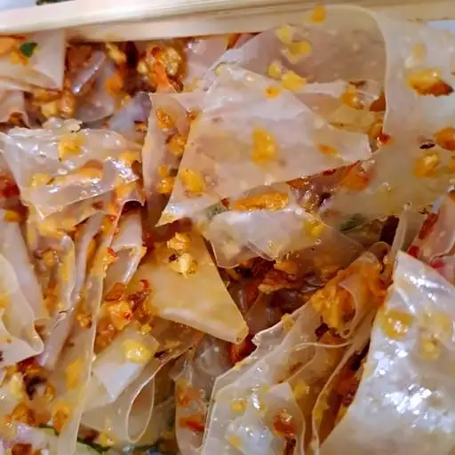 Dẻo  trộn sa tế trứng cút - 40.000 ₫ tại Bánh Tráng 1989 - Bánh Tráng Trộn & Bánh Tráng Cuốn - Đông Hồ
