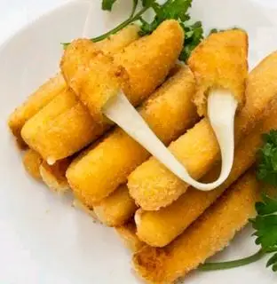 Combo phô mai que - thanh cua - 45.000 ₫ tại Fast Food - Gà Viên & Súp Cua - Đường Số 9