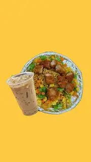 Hình ảnh Mỳ nem chua + đồ uống