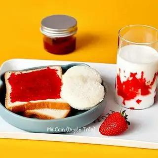 Hình ảnh Sandwich Mứt Dâu
