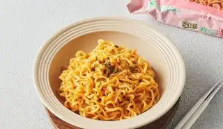 Mì trộn - 15.000 ₫ tại Cháo Ếch Singapore 999 - Lê Văn Thọ