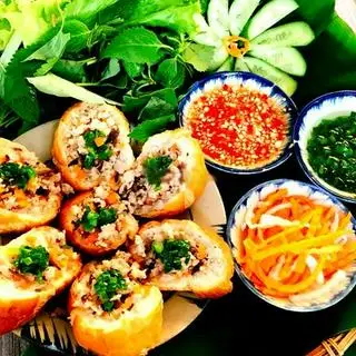 Bánh ướt - Bánh mì hấp - 2 Coca-Cola - 115.000 ₫ tại Dì Tám - Bánh Mỳ Hấp - Tôn Đản