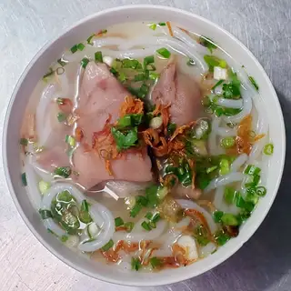 Bánh Canh Móng Heo - 58.000 ₫ tại Như Ý - Bánh Canh Giò Heo & Bún Măng Mọc Nấm - Phan Văn Hân