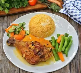 Hình ảnh Cơm đảo gà đùi