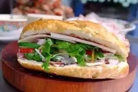 bánh mì chả lụa - 28.000 ₫ tại Cơm Sườn Chả 86 - Bánh Mì & Hamburger - Bùi Viện
