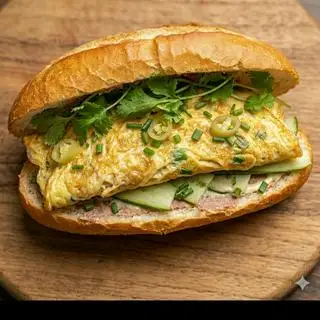 bánh mì opla 1 trứng  - 22.000 ₫ tại Bánh Mì Xiên Nướng 63 - Bún Thịt Nướng & Bánh Hỏi Thịt Nướng - Lâm Văn Bền