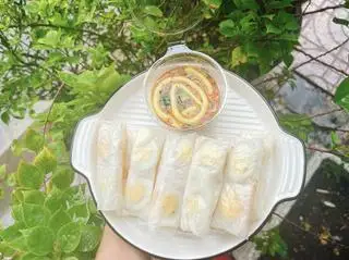 Bánh Tráng Cuốn Sốt Bơ Trứng - 37.000 ₫ tại Bánh Tráng Muối Nhuyễn Mộc - Lương Thế Vinh 