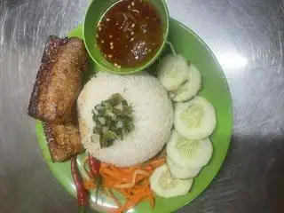 Hình ảnh  cơm tấm ba rọi quay