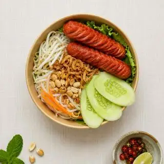 Hình ảnh Bún trộn xúc xích