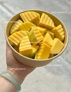Xoài Tứ Quý + Muối Chấm - 37.000 ₫ tại Hipu Fruit Box - Trái Cây Cắt Sẵn - Nguyễn Văn Lượng